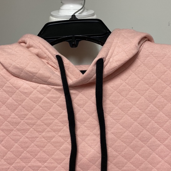 Lands’ End Women’s quilt look Peach Medium hooded top - Picture 2 of 5